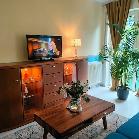 Stilvolles City-apartment Dresden-pieschen Inkl Parkplatz, Balkon, W-lan Appartement