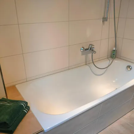 Appartement Stilvolles City-apartment Dresden-pieschen Inkl Parkplatz, Balkon, W-lan